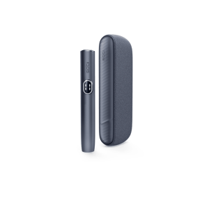 IQOS ILUMA i Midnight Black Tabakerhitzer – Ausführung Midnight Black, Vorderansicht auf weißem Hintergrund