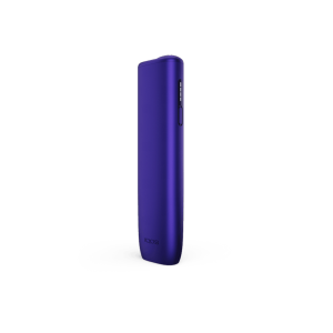IQOS ILUMA i ONE Electric Purple Tabakerhitzer – Ausführung Electric Purple, Vorderansicht auf weißem Hintergrund